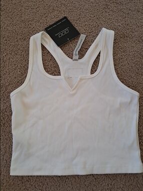 Lorna Jane White Ribbed Racerback Crop Tank